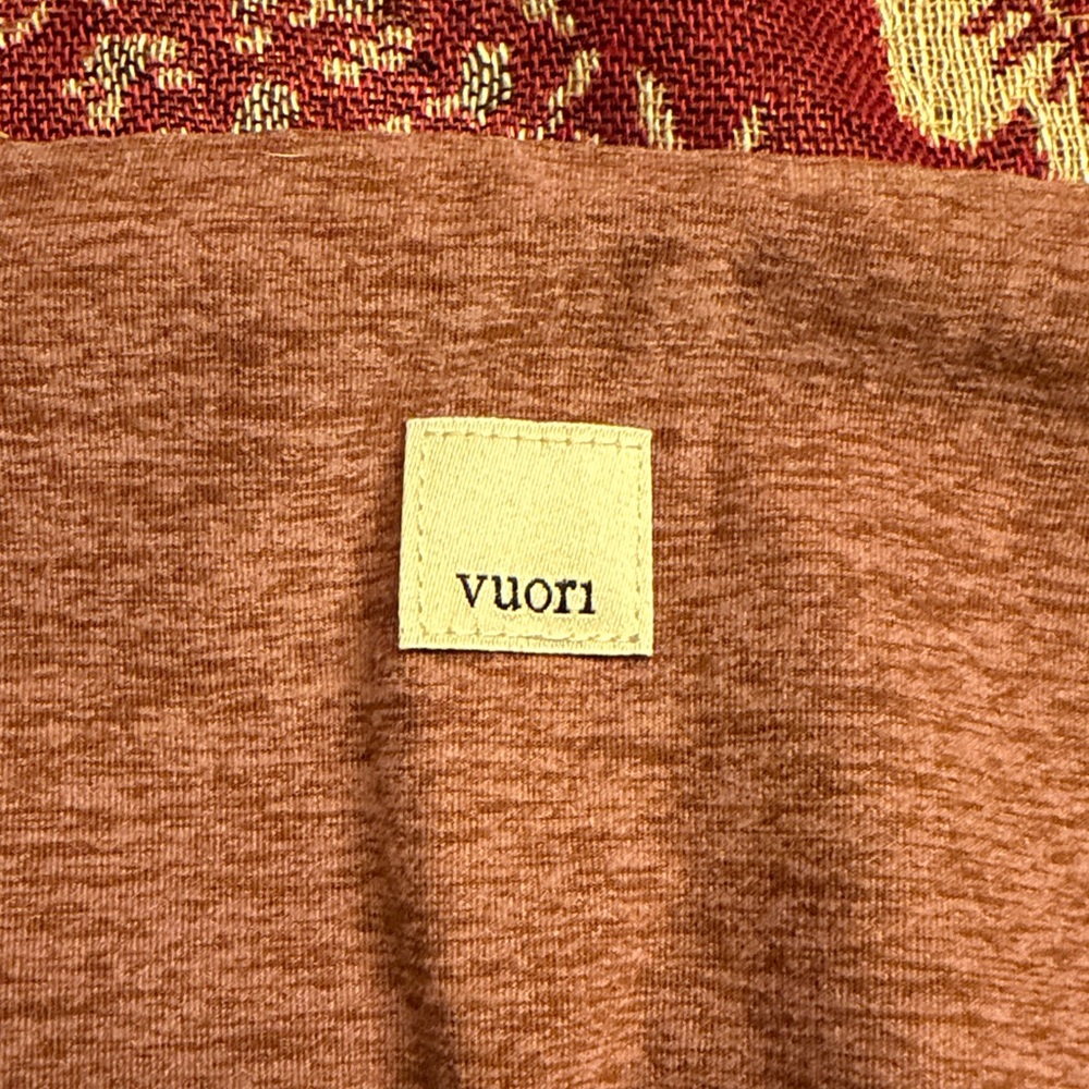 Vuori Rust Brown Fabric Detail - Picture 2 of 3